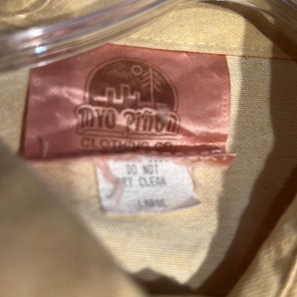 - Myo Pinon Handpainted Western Shirt vintage, L, light mustard color, uni… - Picture 5 of 6